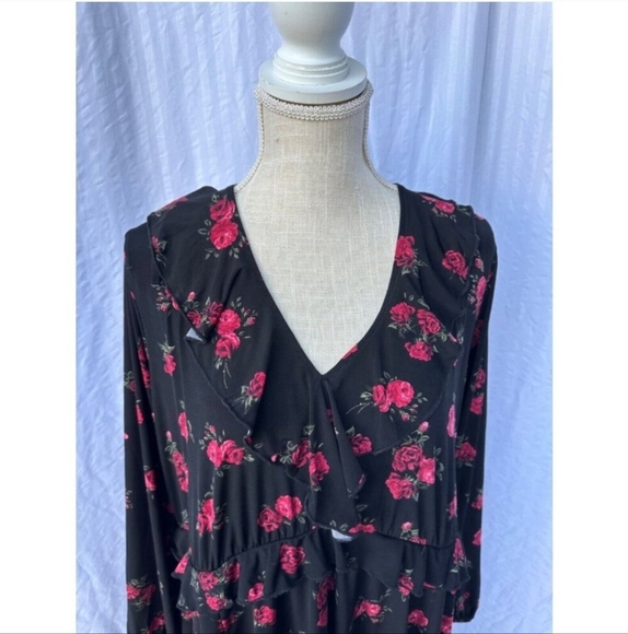 🍂🍁Torrid 3x Black Floral Jersey Knit Skater Dress - Picture 5 of 7